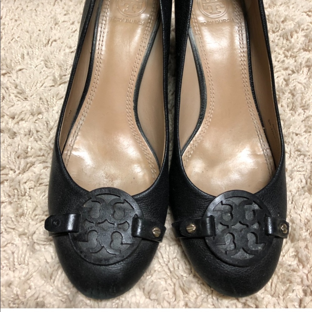 Tory Burch mini Miller Wedge Heel sz 7.5